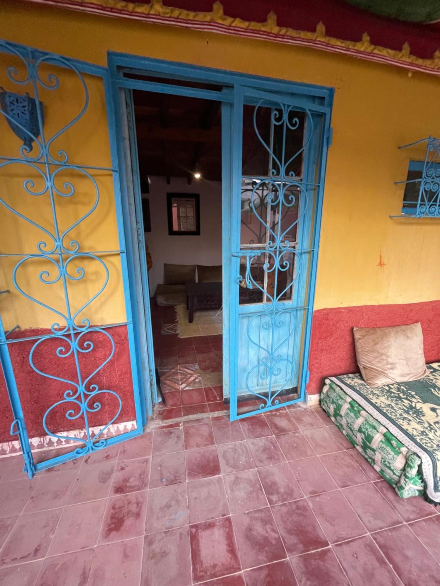 Dar El Pirata Hostel Асила Экстерьер фото